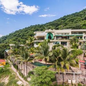 Puerto Vallarta South Shore Luxury Suites