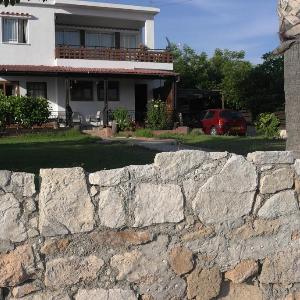 House Close to Coral Bay