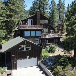 Lucinda Lakeview Lodge by Lake Tahoe Accommodations