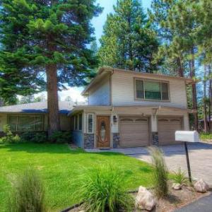 Meadowview Hideaway by Lake Tahoe Accommodations