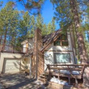 Brule Bear Den by Lake Tahoe Accommodations