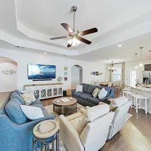 Cypress Breeze Plantation Home with Pool Near Beach home