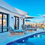 Luxury Apartment with pool by Poniente beach