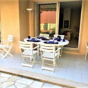 Appartement 3 pièces avec terrasse proche plage à Cavalaire-sur-Mer - FR-1-226B-66