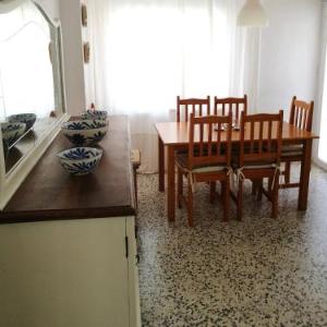 Apartment A 150 M from the beach with three bedrooms for 6 people