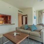 Downtown Dubai Burj Views by D&B Holiday Homes