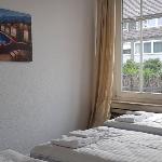 Tolstov-Hotels Large 4 Room Apartment in Villa Meerbusch 