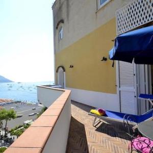 Positano Villa Sleeps 5 Air Con WiFi