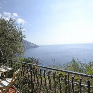 Positano Villa Sleeps 4 Air Con