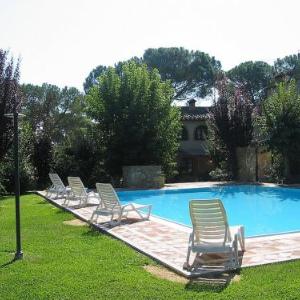 Colle di Val d'Elsa Villa Sleeps 6 Pool