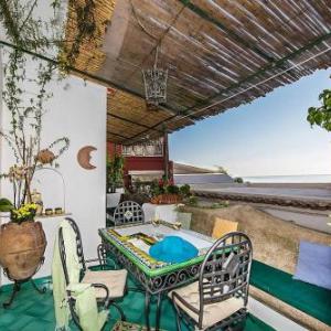 Positano Villa Sleeps 6 Air Con WiFi