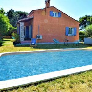 Stunning home in Rognonas w/ WiFi Outdoor swimming pool and 2 Bedrooms