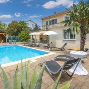 Awesome home in Jadranovo w/ Outdoor swimming pool WiFi and 4 Bedrooms