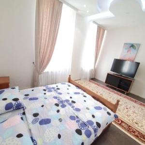 Central Apartments 2-room near Parliament Serghei Lazo street