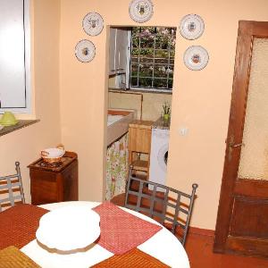 House with private garden in Cortonas town centre