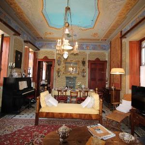 La Dimora dei Ciliegi charming apartment overlooking Lake Maggiore