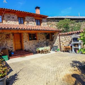 Rural house in the mountain of Leon