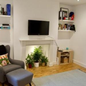 Trendy 1 Bed Flat Sleeping 4 in Charming Fulham