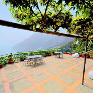 Nocelle Villa Sleeps 4 Air Con WiFi