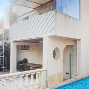 Nice home in Béziers w/ Outdoor swimming pool WiFi and 3 Bedrooms