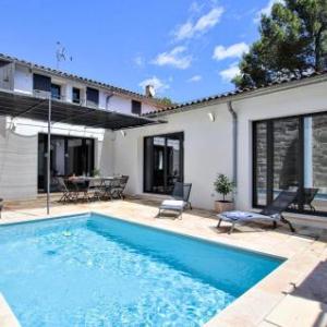 Stunning home in Barbentane w/ WiFi and 4 Bedrooms