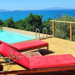 Fonteblanda Villa Sleeps 8 with Pool Air Con and WiFi