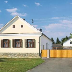 One-Bedroom Apartment in Hagensdorf