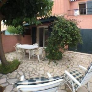 Pavillon 4P 6 couchages proche plage avec WIFI et grande terrasse - Gruissan - FR-1-409-18