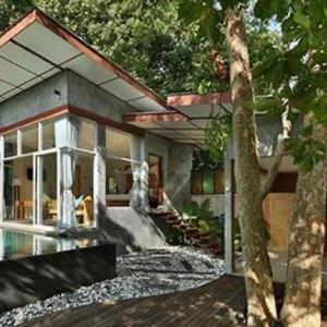 Ambong Pool Villas - Private Pool