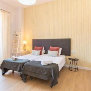 Urbe10 Plaza de la Merced 3 bedroom apartment