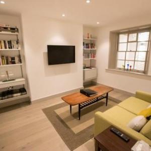 Stylish & Modern 1BD Kensington Flat Sleeps 2