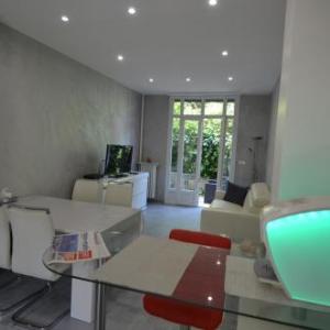 Appartement moderne 6 personnes avec jardin quartier du Port de Nice