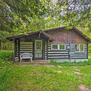 Secluded Family Cabin Less Than 1Mi to Lake Michigan!