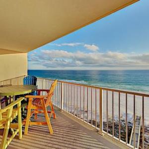 Gulf-View Coastal Elegance with Pool & Hot Tub condo