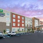 Holiday Inn Express and Suites Wildwood The Villages