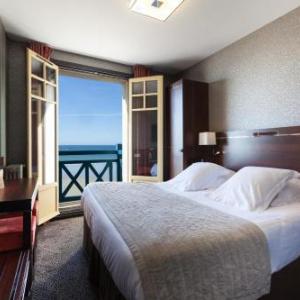 Les Ambassadeurs Logis Hotel sa crêperie et son rooftop - Saint Malo Plage