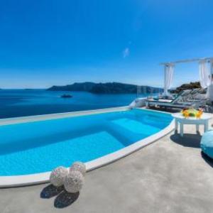 Kima Oia Suites