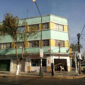 Amplio cómodo y tranquilo a 10 min del aeropuerto basilica y centro