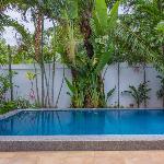 Bright 2 bedrooms private pool villa