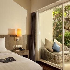 Romantic 1 BR Deluxe Lagoon View REV31