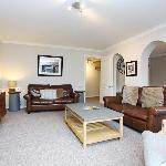 Historic City Centre Apt with Free Secure Parking