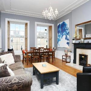 Georgian flat in the heart of Stockbridge