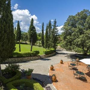 Elegant villa in the UNESCO Val dOrcia area of Tuscany