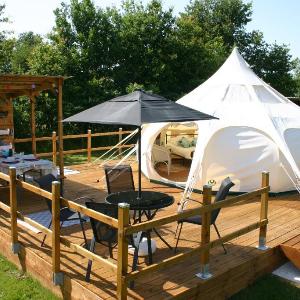 Luxury Glamping In The Dordogne In A Lotus Belle Stargazer Tent