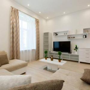 Eiffel Palace Luxury Dream Home 2
