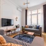 Style & Harmony in The Absolute Center of Budapest