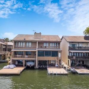 Lake LBJ Waterfront Townhouse with Private Boat Slip and Steps from HSB Resort