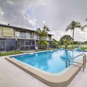 Condo with Pool Access Less Than 4 Mi to Siesta Key Beach