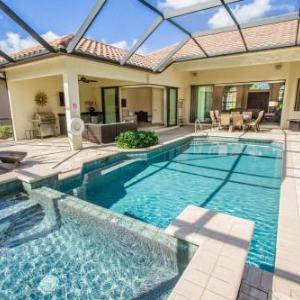 Naples Starfish House - Upscale weekly rentals