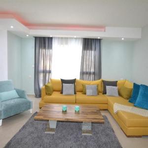 BEAUTIFUL APT SEA VIEW - PARKING / SEA SIDE